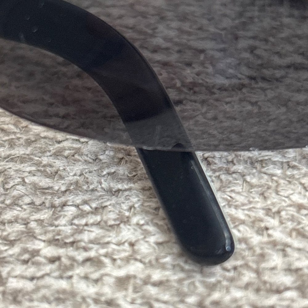 Burberry Shield Sunglasses - Picture 8 of 8